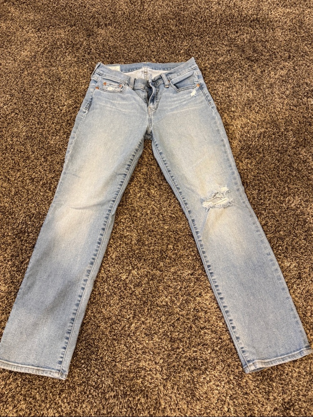 GAP Light Blue Women's Straight-Leg Distressed Jeans